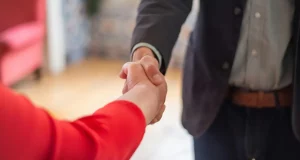 ¿Qué hace realmente una correduría de seguros y por qué deberías contar con una?